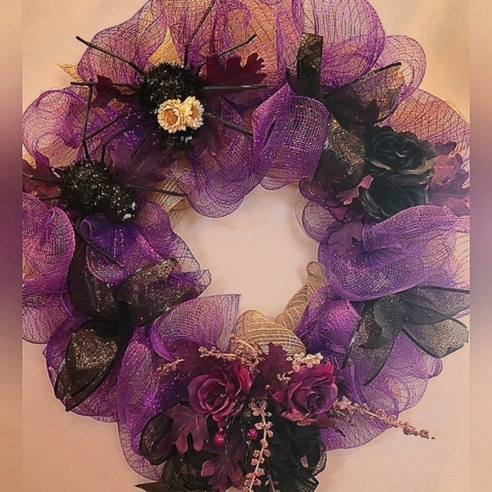 Handmade spider couple wreath on wire frame